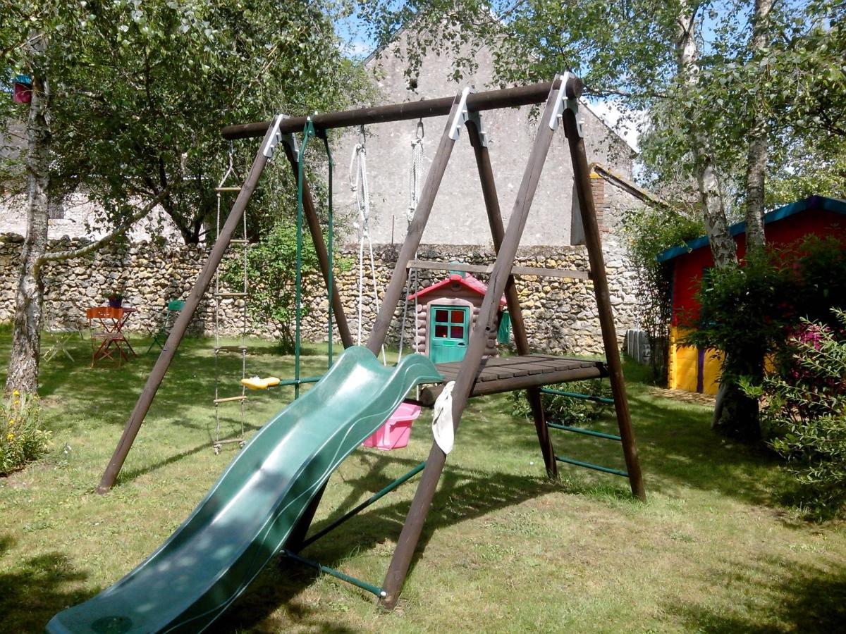 Les Hirondelles Bed & Breakfast Onzain Exterior photo