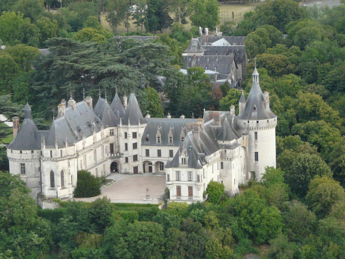 Les Hirondelles Bed & Breakfast Onzain Exterior photo